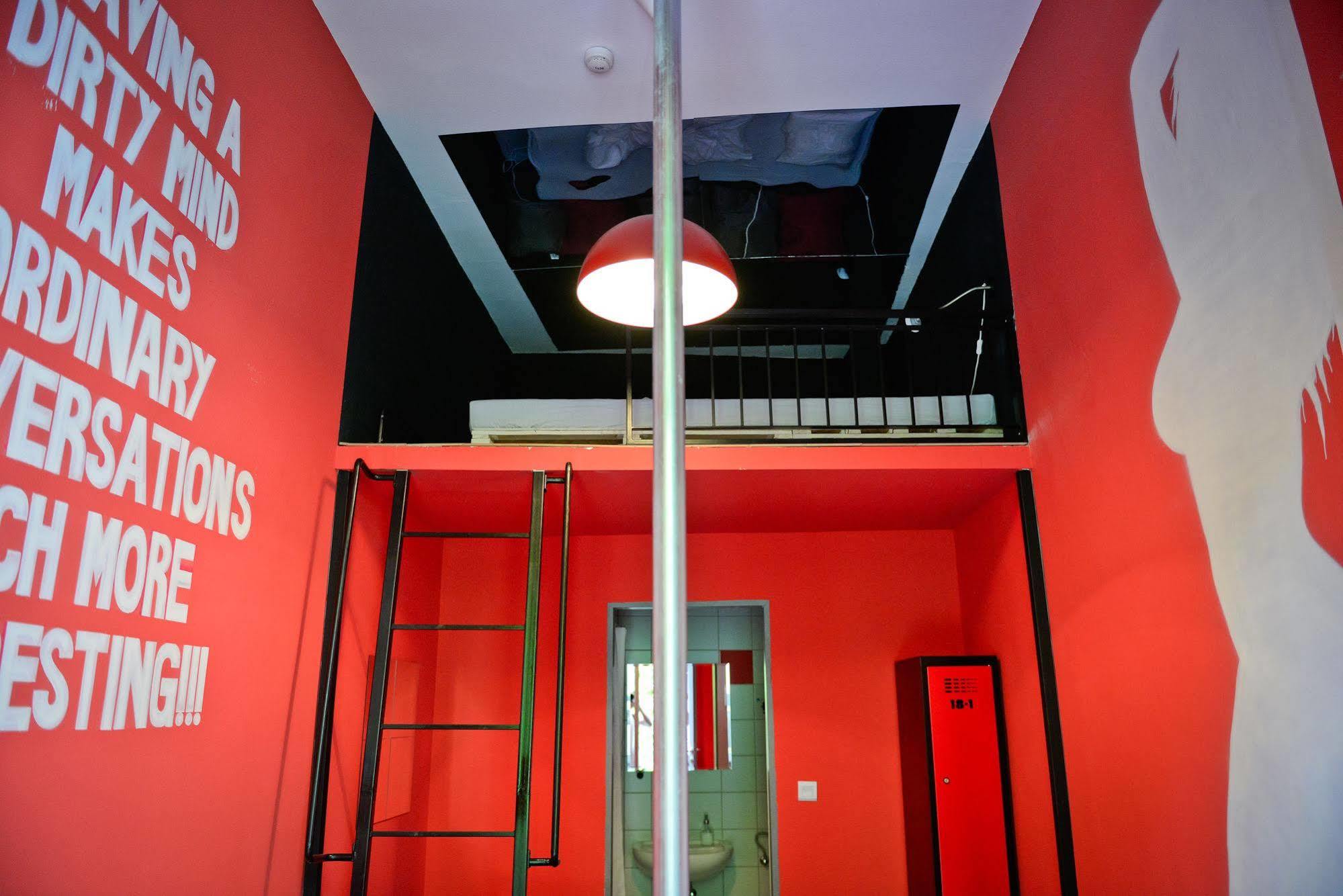 Lol Boutique Hostel City Center Budapeste Exterior foto
