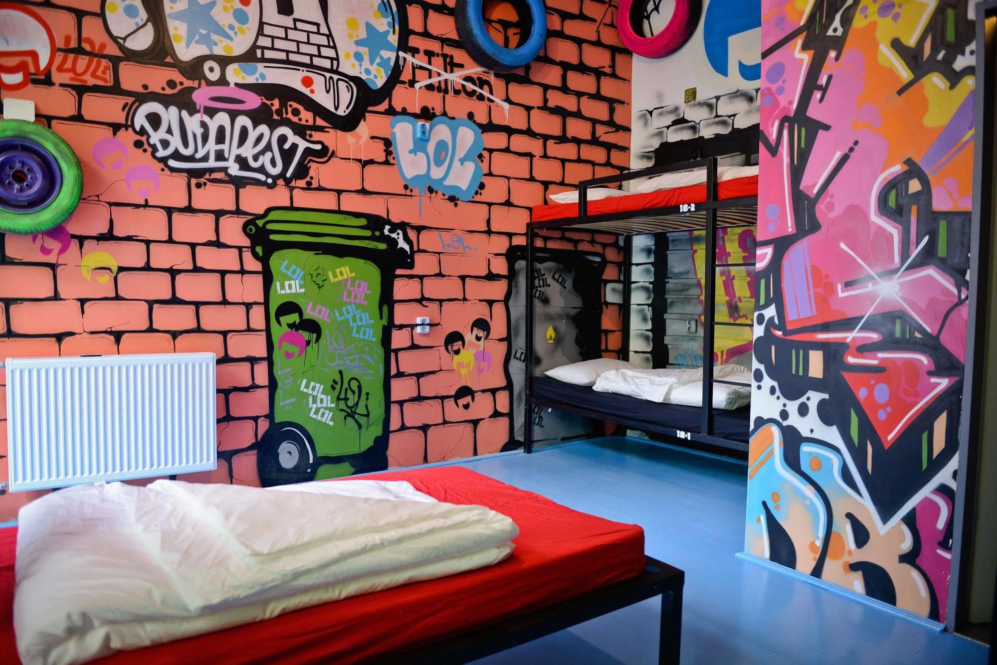 Lol Boutique Hostel City Center Budapeste Exterior foto