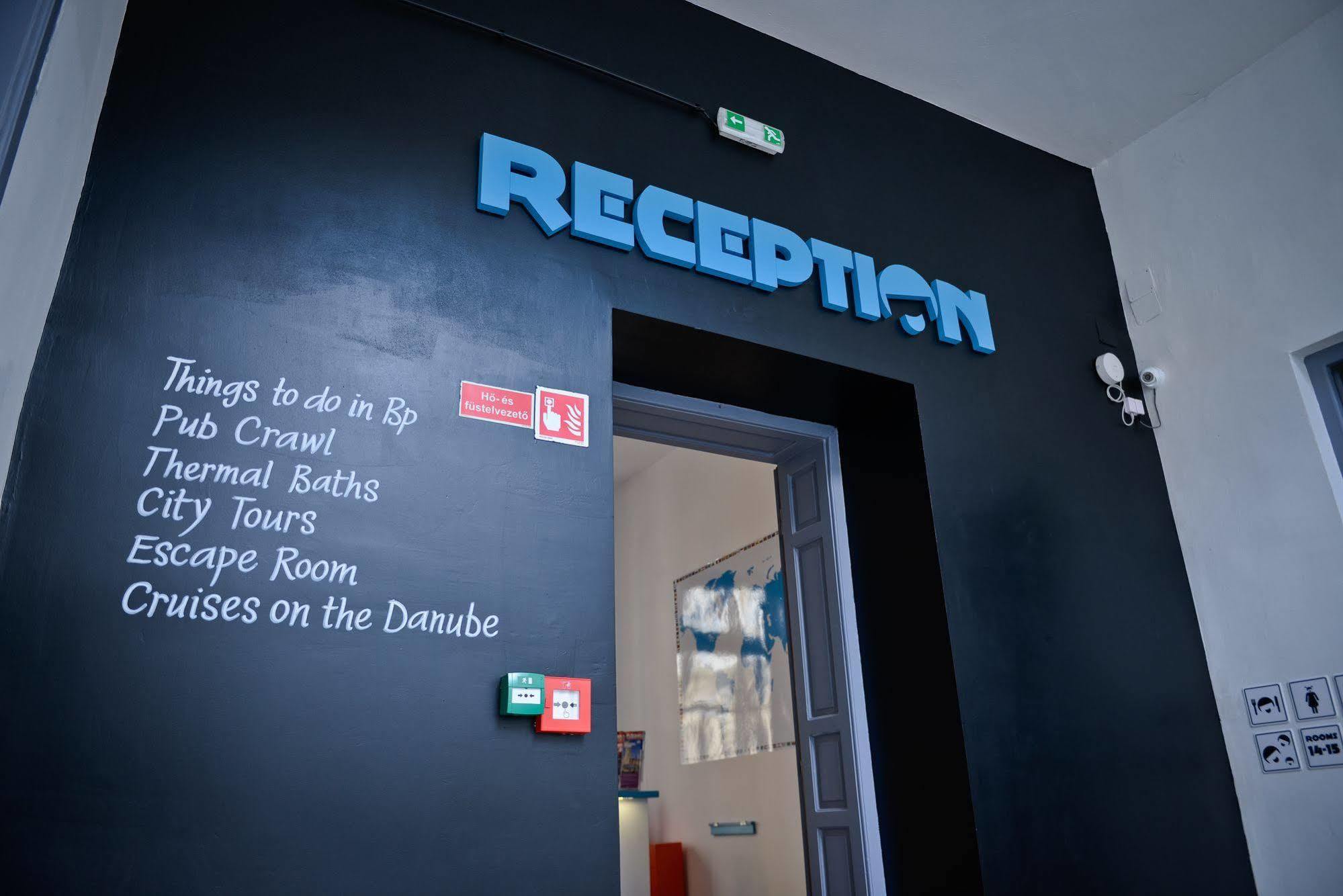 Lol Boutique Hostel City Center Budapeste Exterior foto